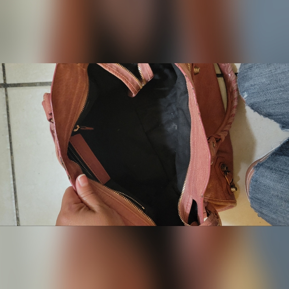 Balenciaga - Picture 4 of 10